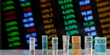 Veja o balanço do primeiro semestre: SNFF11 obtém mais retorno do que IFIX e pares