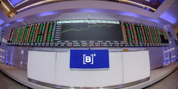 Petrobras (PETR4) ajudou o Ibovespa a fechar em alta e recuperar os 129 mil pontos
