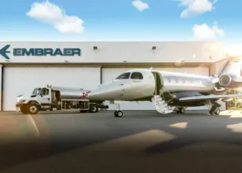 É a hora de comprar EMBR3? As ações lideram os ganhos do Ibovespa com alta de 5% e o Embraer bate recorde na carteira de pedidos