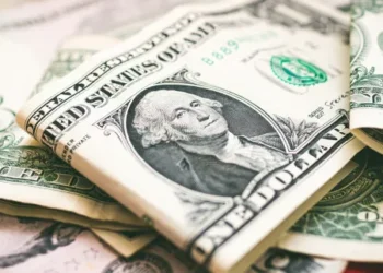 Câmbio: O dólar caiu, mas continua acima de R$ 5,40