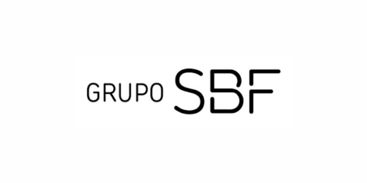 Ainda da tempo de investir? A ação do Grupo SBF (SBFG3) aumentou mais de 32% desde 2024 e está negociando acima dos concorrentes