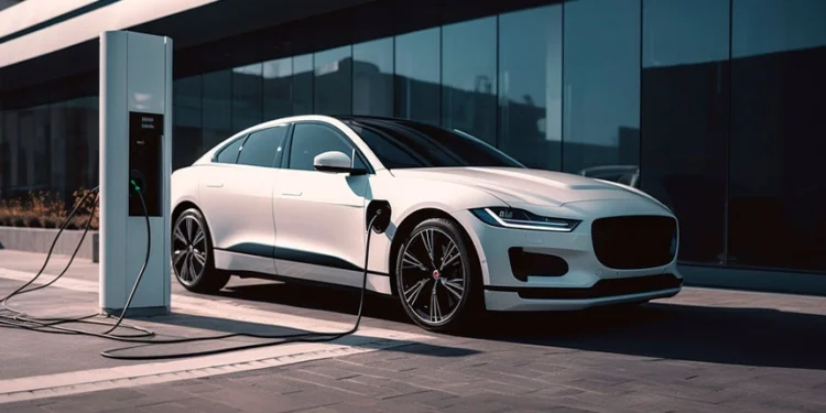 Lançamento de uma montadora no Ceará pode reduzir os preços dos carros elétricos?