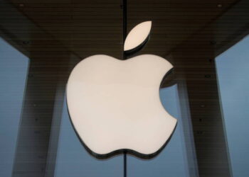 Apple (APPL34) divulga a saída de executivos; consulte