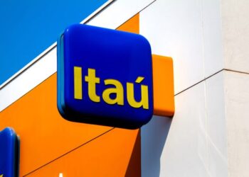 Itaú lança cartão de crédito para pessoas com deficiência visual
