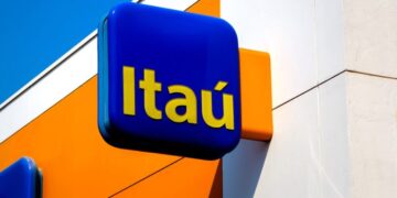 Itaú lança cartão de crédito para pessoas com deficiência visual