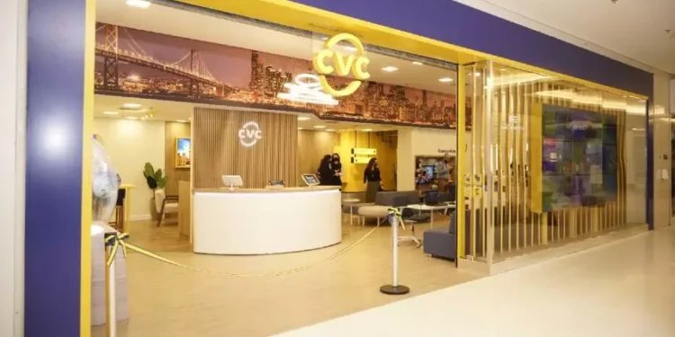 Com a gestora aumentando a participação, CVC (CVCB3) cai 12,75% e lidera as altas do Ibovespa