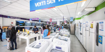 Consumo do cearense supera o do Brasil, com lava-roupas e geladeiras se destacando no mercado de bens duráveis