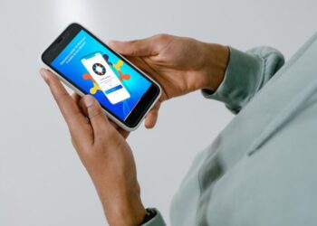 Nowmed atrai 1,2 milhão de usuários com consultas a R$ 80 e farmácia disponível 24 horas por dia