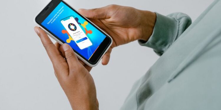 Nowmed atrai 1,2 milhão de usuários com consultas a R$ 80 e farmácia disponível 24 horas por dia