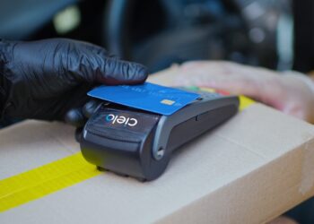Cielo (CIEL3) deixa de ser negociado na Bolsa devido a uma conversão de registro
