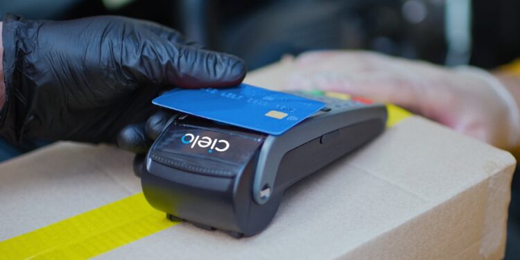 Cielo (CIEL3) deixa de ser negociado na Bolsa devido a uma conversão de registro