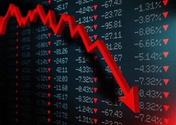 Após superar a marca dos 137 mil pontos, Ibovespa fecha em queda, enquanto o dólar aumenta