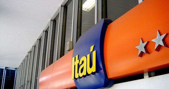 No segundo trimestre de 2024, Itaú (ITUB4) lucrou R$ 10 bilhões, superando as expectativas