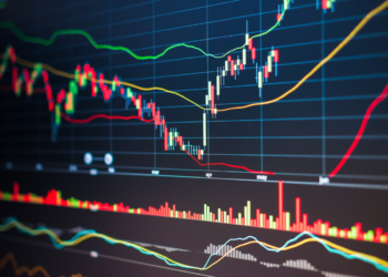 Após uma parte da sessão em alta, Ibovespa fecha no vermelho, enquanto Vale (VALE3) e Petrobras (PETR4) caem