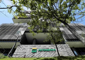 No segundo trimestre, Petrobras teve um prejuízo líquido de R$ 2,6 bilhões