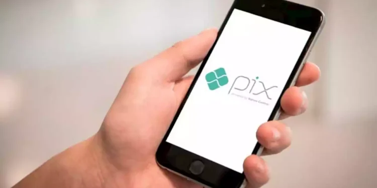Banco Central anuncia alterações no funcionamento do Pix em celulares