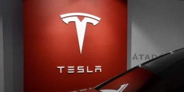 Tesla decidiu não aceitar pedidos de preços reduzidos para o Cybertruck e lançou um novo modelo