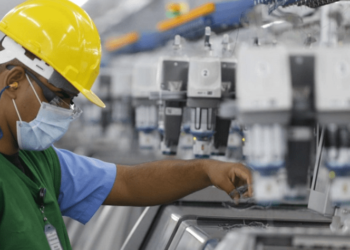Números da indústria no primeiro semestre são comemorados pela Fiec