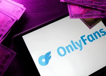 Dono do OnlyFans recebe R$ 5,6 bilhões em três anos