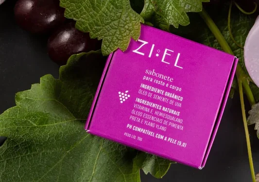 Beleza circular: Bagaços de uva se transformaram em cosméticos na Ziel
