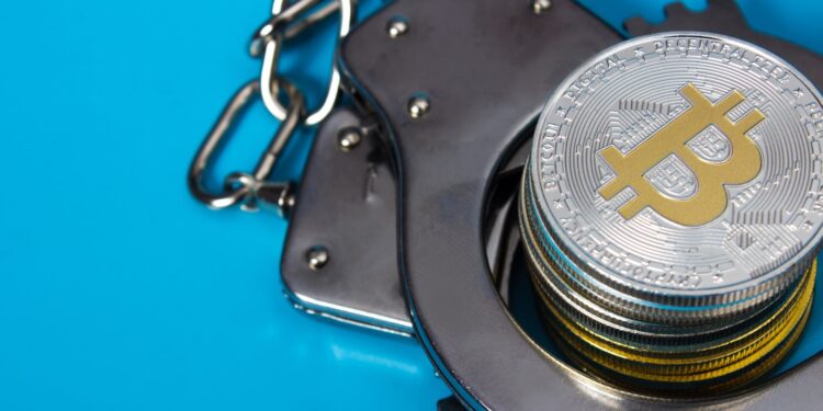 Um homem de Nova York foi multado em 36 milhões de dólares pelo Tribunal Federal por fraude com criptomoedas