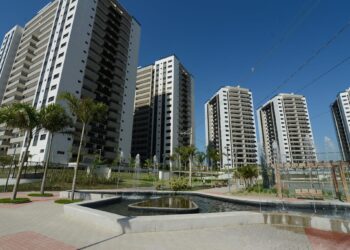 Desde fevereiro de 2023, o MXRF11 fecha com a menor cotação; o IFIX cai à mínima do ano