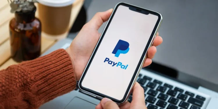 Com o PayPal, contas comerciais podem comprar, manter e vender criptomoedas