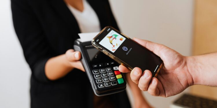 OneKey Payments explica como funcionalidades de segurança em transações via Pix ajudarão as empresas e o consumidor final