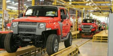 Governo do Ceará recebe a antiga fábrica da Troller em Horizonte da Ford