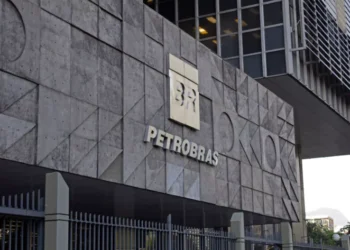 Esta semana, Petrobras (PETR4) e outras duas empresas pagam dividendos e pagam JCP de até R$ 3,80 por ação
