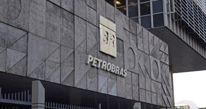 Esta semana, Petrobras (PETR4) e outras duas empresas pagam dividendos e pagam JCP de até R$ 3,80 por ação