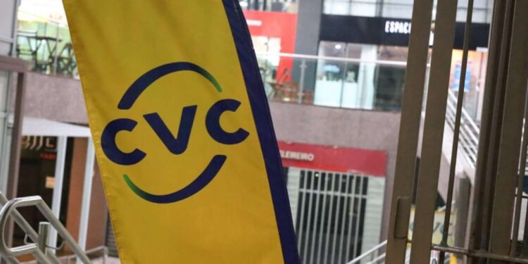 A CVC (CVCB3) renegocia dívidas e fecha um acordo com o objetivo de alongar vencimentos e diminuir os juros de debêntures