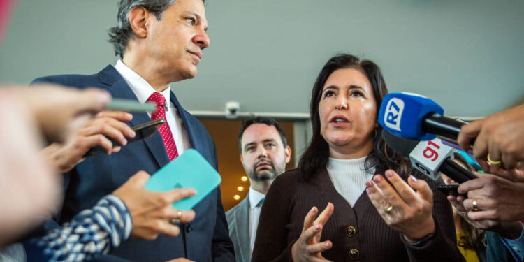 A equipe econômica prevê uma redução de R$ 30 bi a R$ 50 bi na agenda de revisão de despesas