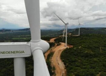 Neoenergia (NEOE3) obteve um lucro de R$ 841 milhões no terceiro trimestre, um decréscimo de 46% na comparação anual