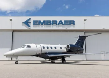 Embraer (EMBR3) está desenvolvendo um novo jato em meio à valorização das ações