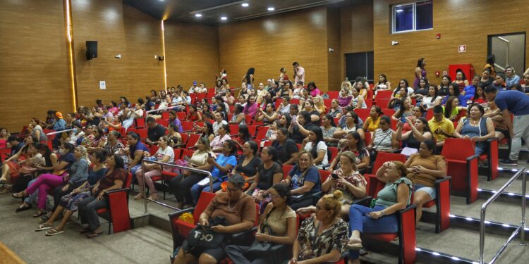 Prefeitura de Fortaleza e Sebrae Ceará promovem 20º Seminário Meu Bairro Empreendedor no Centro