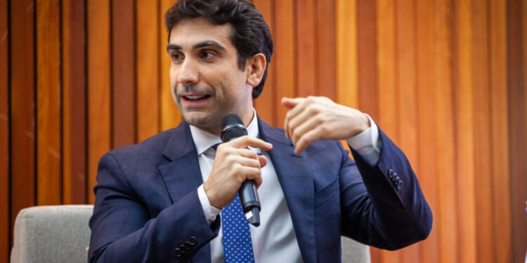 A nomeação de Gabriel Galípolo para o Banco Central e os possíveis impactos na economia brasileira