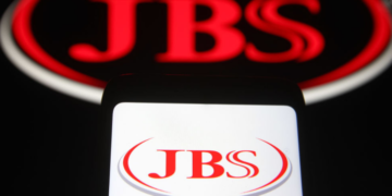 JBS (JBSS3) tem a possibilidade de adquirir uma marca de cachorro-quente avaliada em US$ 3 bilhões