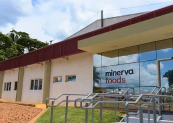 Minerva Foods (BEEF3) finaliza aquisição de ativos da Marfrig (MRFG3) pelo valor de R$ 5,68 bilhões