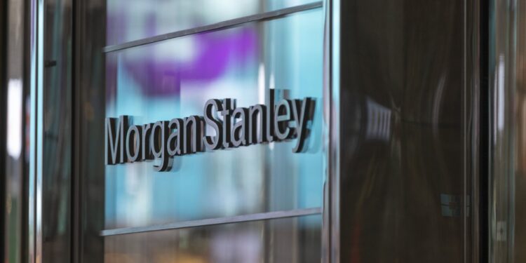 Morgan Stanley excede expectativas no 3T24 com avanços no setor de administração de fortunas