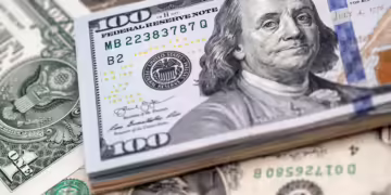O dólar está mais próximo de R$ 6? Entenda a recente alta e o que se pode esperar até o final do ano