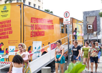Praça do Ferreira recebe Unidade Móvel do Desenvolvimento Econômico