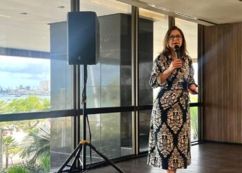 Economista-chefe do Santander conversa sobre cenário econômico com empresários cearenses