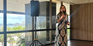 Economista-chefe do Santander conversa sobre cenário econômico com empresários cearenses