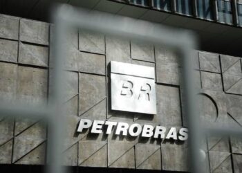 No terceiro trimestre, a produção de petróleo da Petrobras (PETR4) no Brasil diminuiu 8,2%