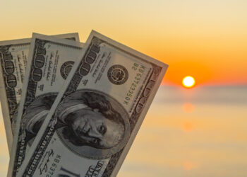 Como se diferencia o dólar turismo do dólar comercial?