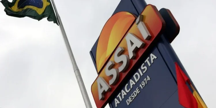 Ações do Assaí Sobem após Receita Cancelar Pedido de R$ 1,3 Bilhão