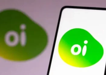 A Oi (OIBR3) deve receber permissão para encerrar o serviço de telefones fixos; como ficam os seis milhões de clientes da empresa?