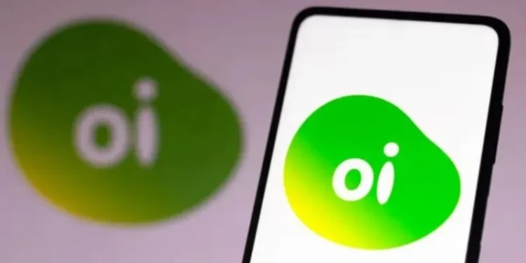 A Oi (OIBR3) deve receber permissão para encerrar o serviço de telefones fixos; como ficam os seis milhões de clientes da empresa?