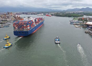 Empresas de navegação investem bilhões em portos no Brasil para conter aumento de custos